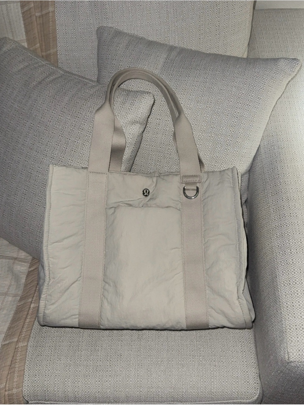 Lululemon boxy tote 10L